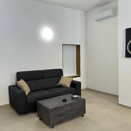 Fiore Apartments Fiorenzuola d'Arda Luaran gambar