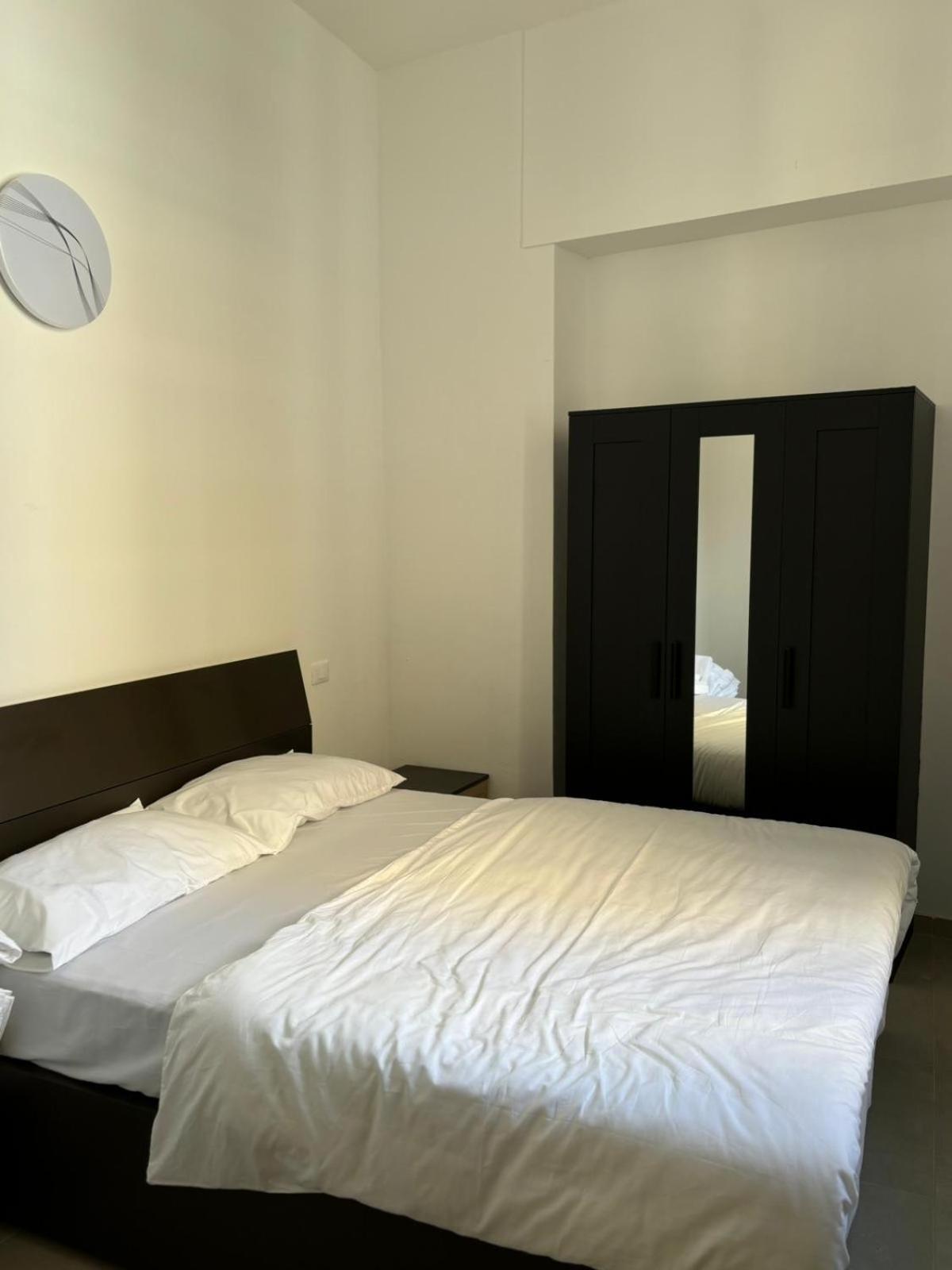 Fiore Apartments Fiorenzuola d'Arda Luaran gambar
