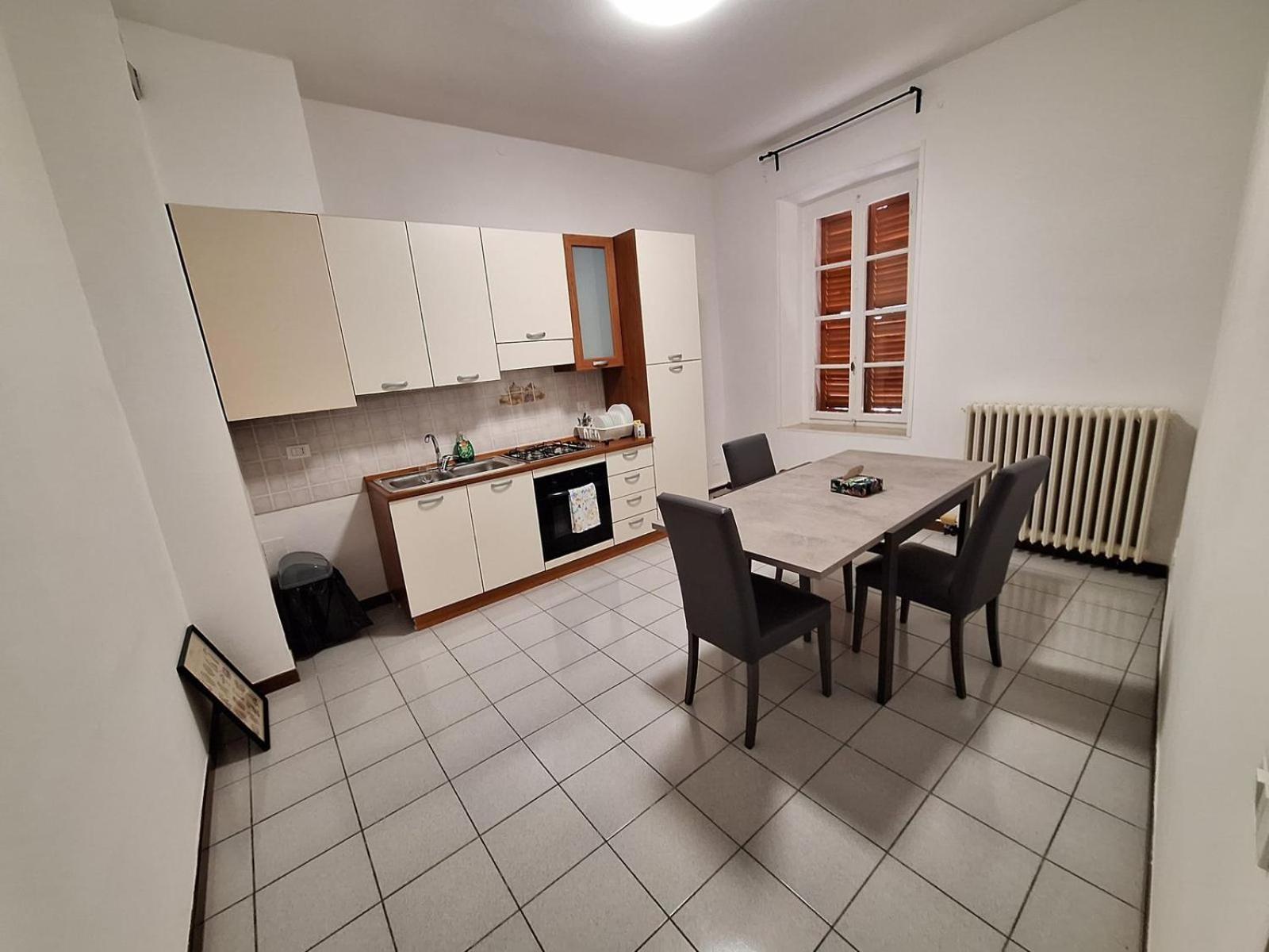 Fiore Apartments Fiorenzuola d'Arda Luaran gambar