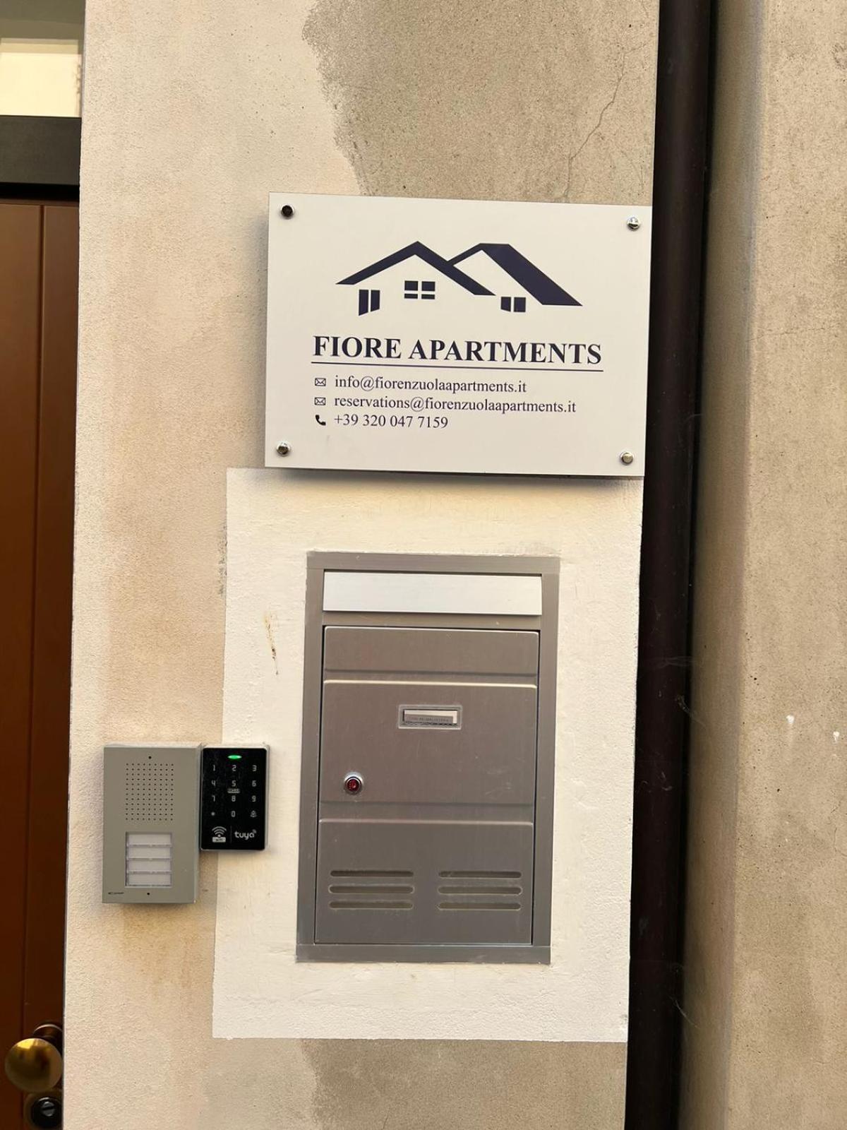Fiore Apartments Fiorenzuola d'Arda Luaran gambar