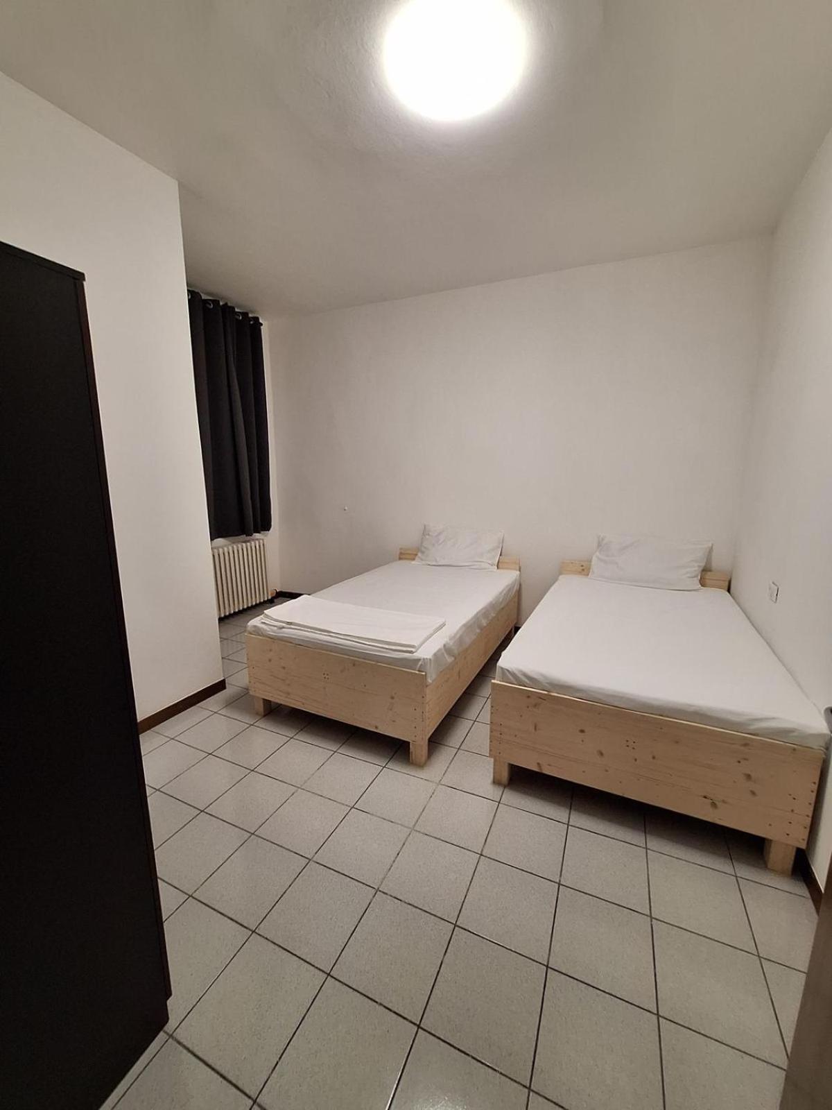 Fiore Apartments Fiorenzuola d'Arda Luaran gambar
