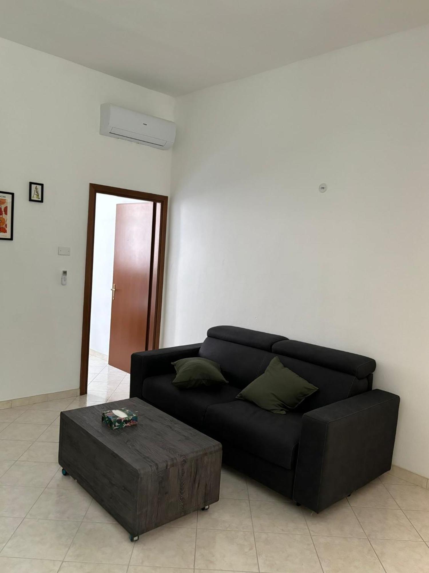 Fiore Apartments Fiorenzuola d'Arda Luaran gambar